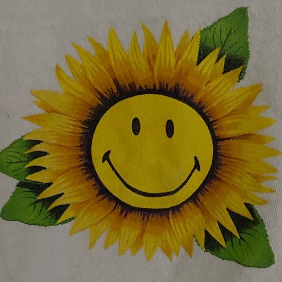 Desert Dreamer Smiley Face Sunflower Tee - Picture 2 of 3